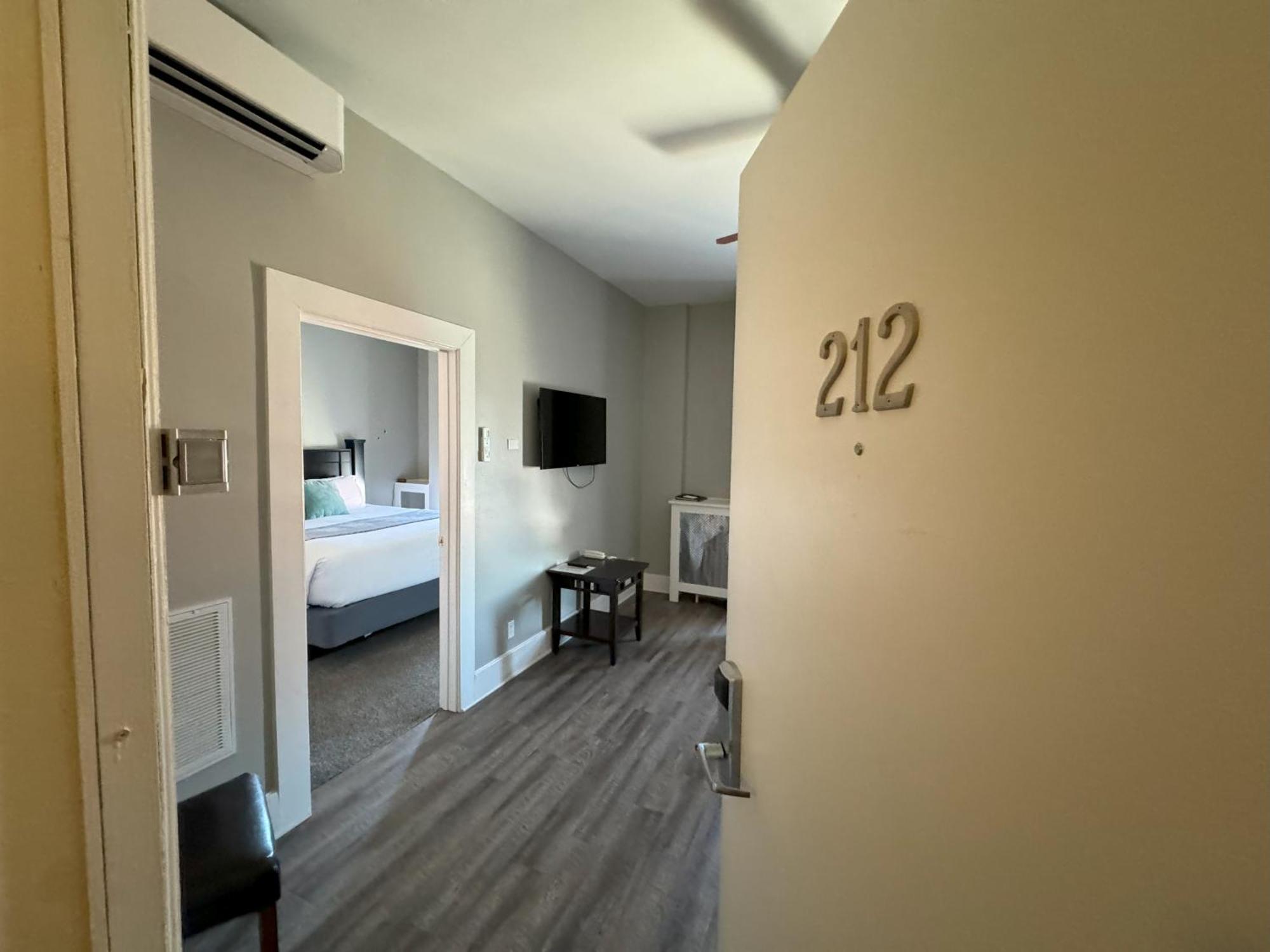 The Continental Hotel Centerville Εξωτερικό φωτογραφία