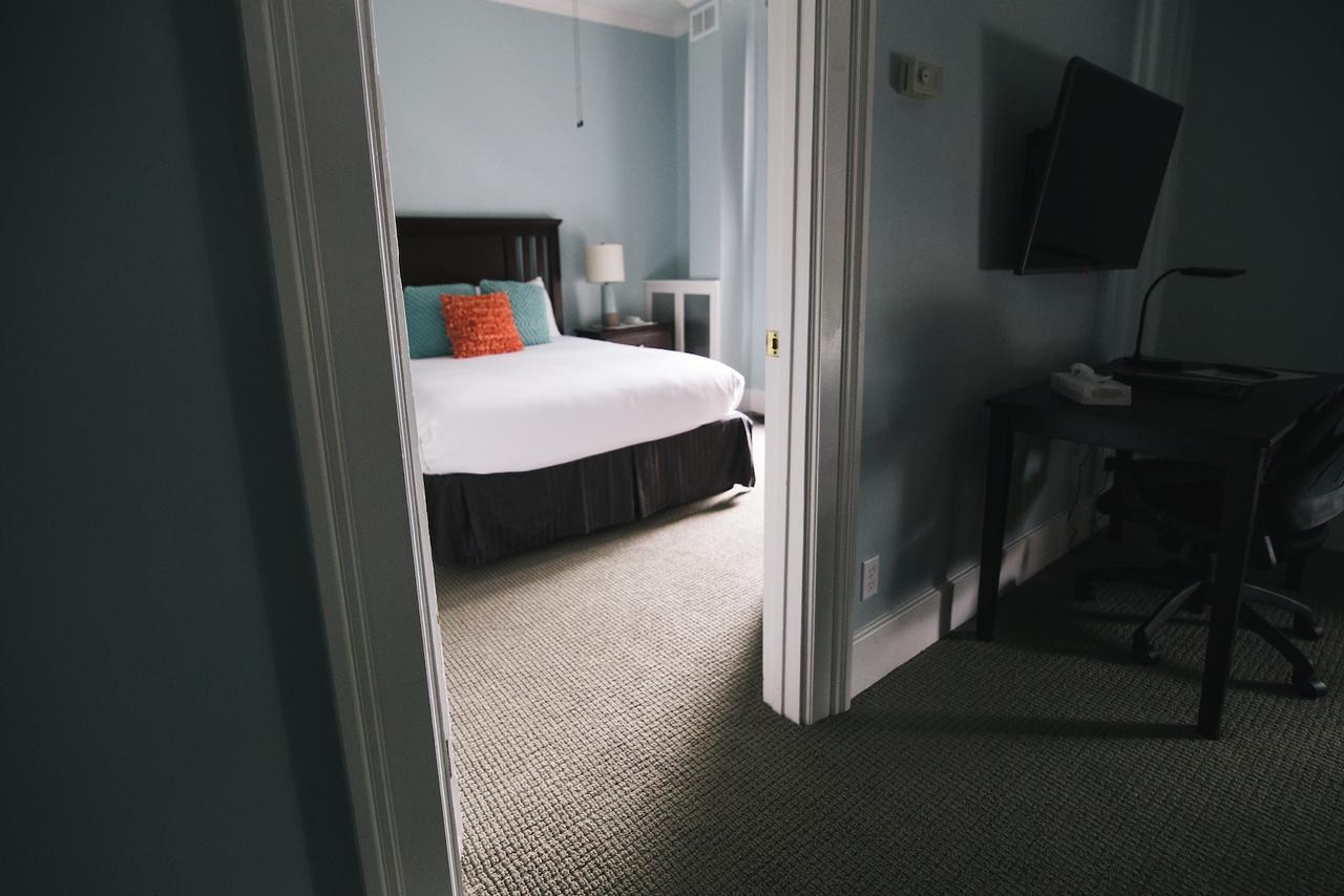 The Continental Hotel Centerville Εξωτερικό φωτογραφία
